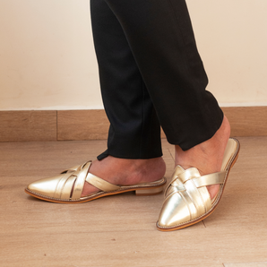 CHIC | Gold Mules