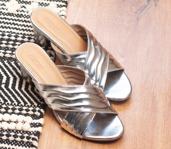 Step into Festive Glamour with AUZORI's Stunning Footwear Collection