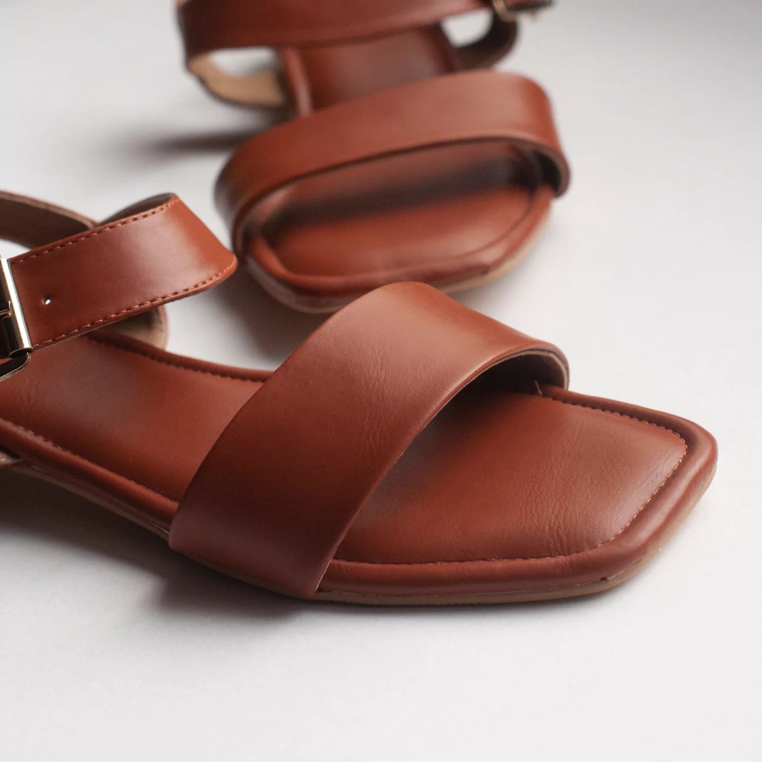 Comfortable Tan Sandals with Flat Heels for Women – AUZORI